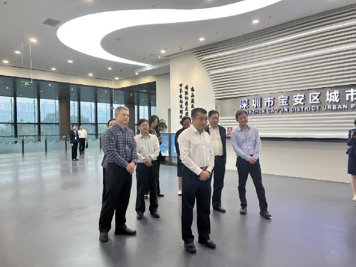 市委党校调研宝安分校工作02.jpg