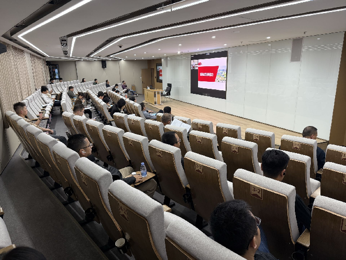 2025 年应急管理与突发事件处置研讨班顺利结业1.png