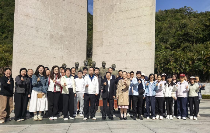 宝安区委党校组织教职工深入社区、企业等一线调研1.png